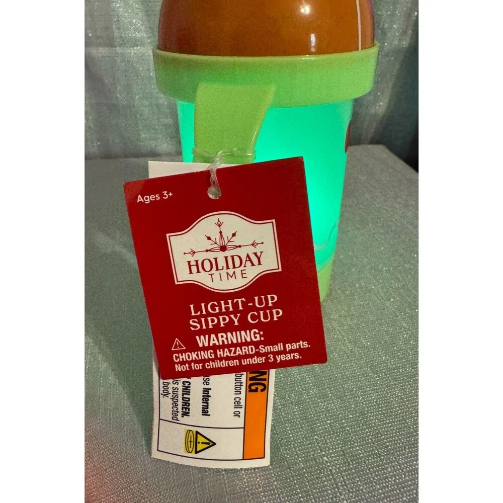 Light-Up Plastic 16oz Santa & Gingerbread Man Sippy Cups Dome Lid & Straw Handle